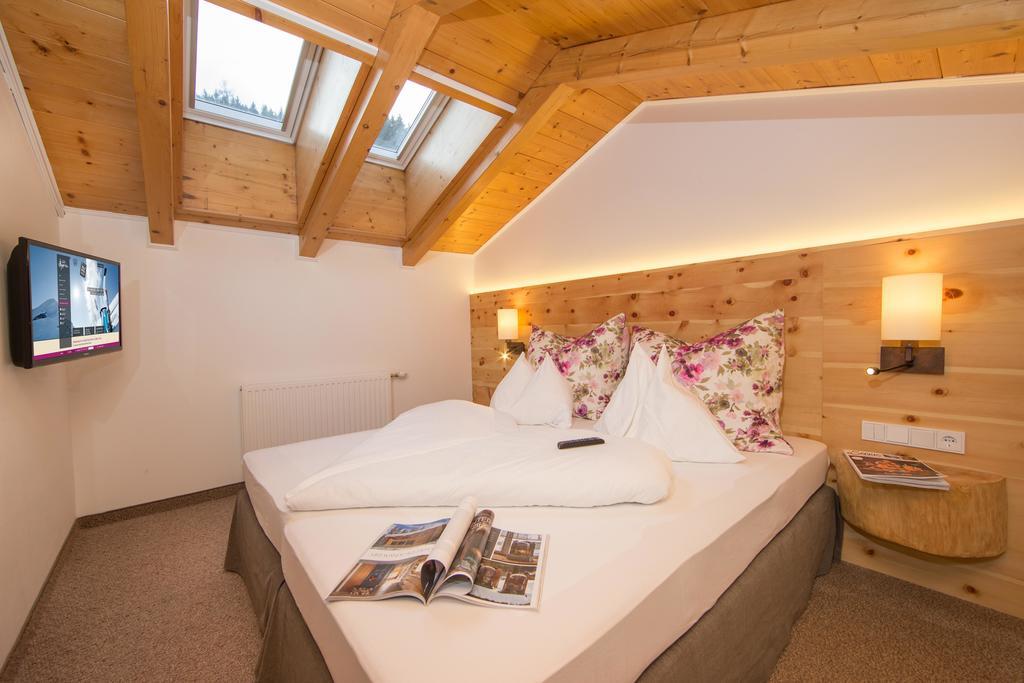 Hotel Stadt Wien Zell am See Rom bilde