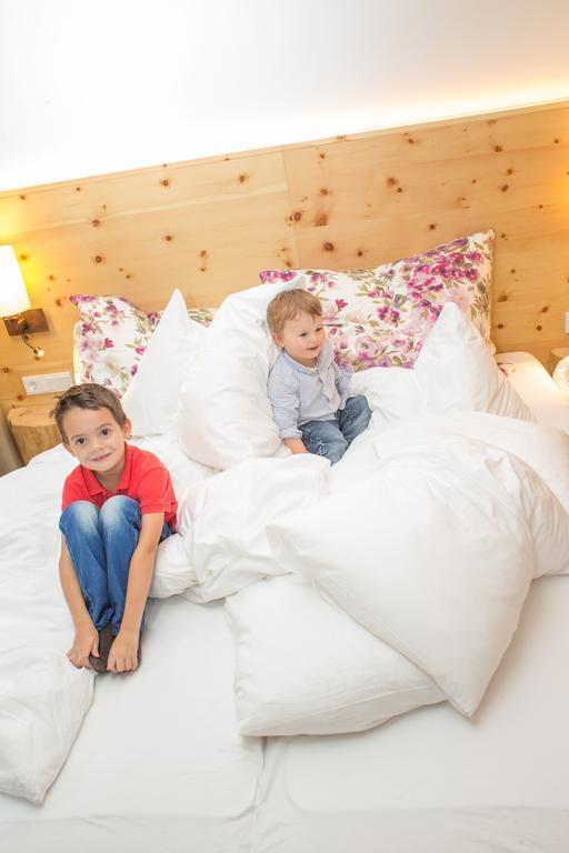 Hotel Stadt Wien Zell am See Rom bilde